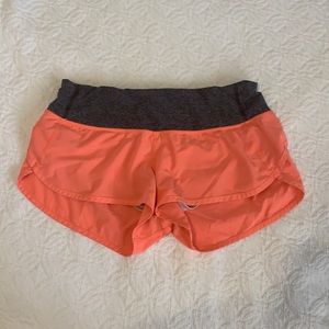 LULULEMON run speed short coral/grey